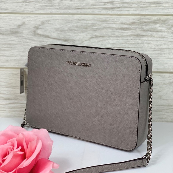 Michael Kors Handbags - ❤️Michael Kors Crossbody Bag Pearl Grey